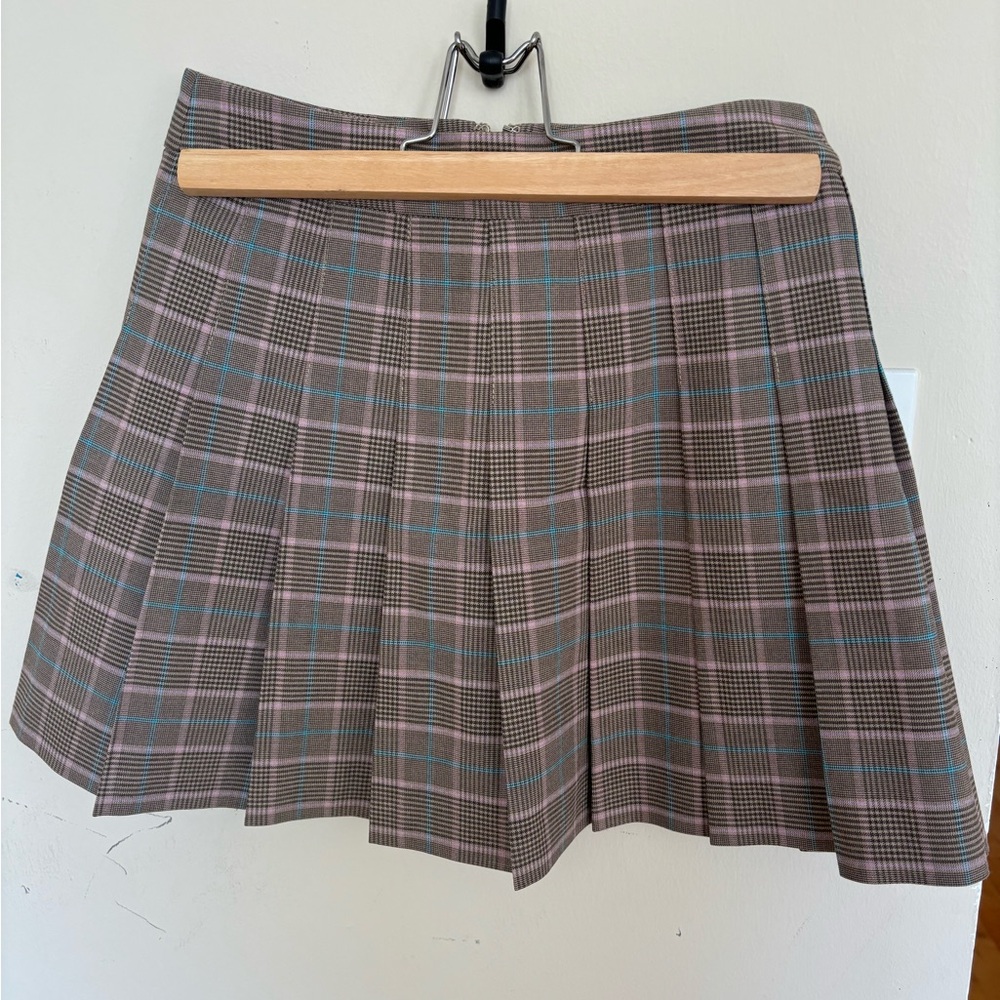 Aritzia Sunday Best Pleated Skirt